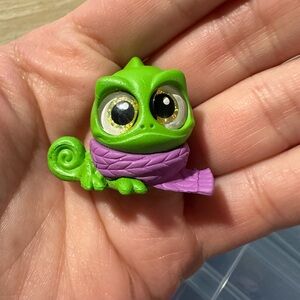 Disney Doorables Pascal from the Tangled